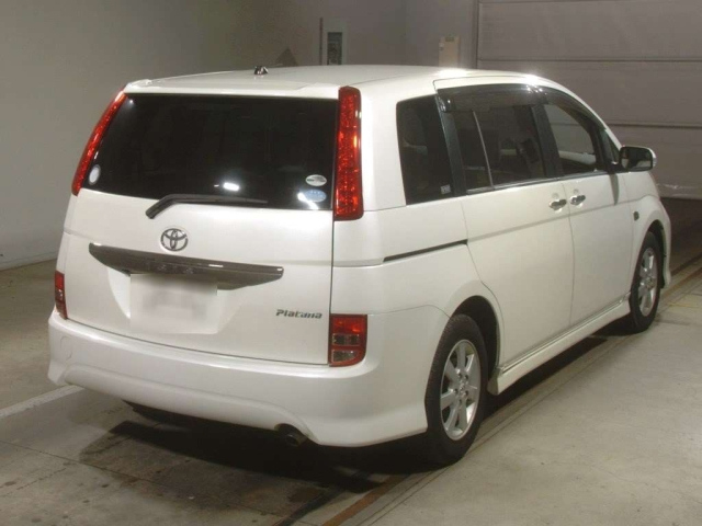TOYOTA ISIS 2009