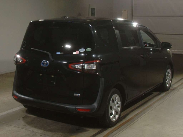 TOYOTA SIENTA 2016