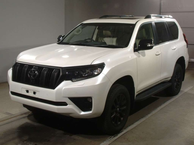TOYOTA LAND CRUISER PRADO 2023