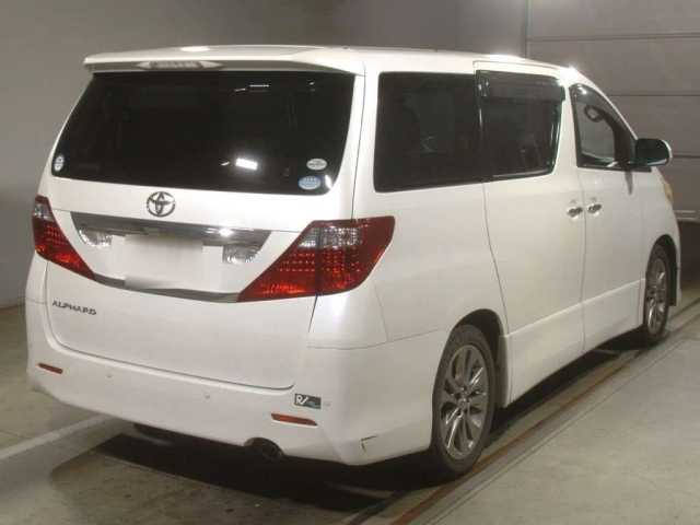 TOYOTA ALPHARD 2011