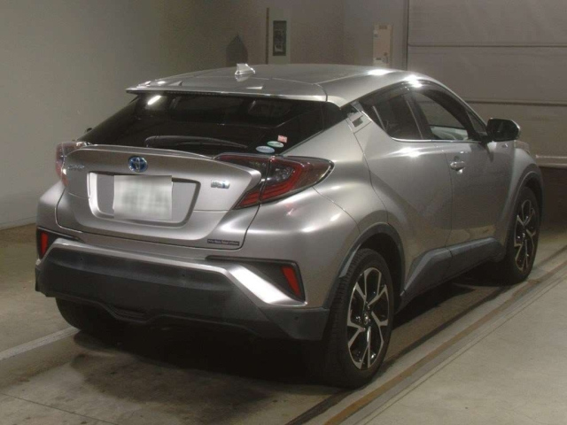 TOYOTA C-HR 2017