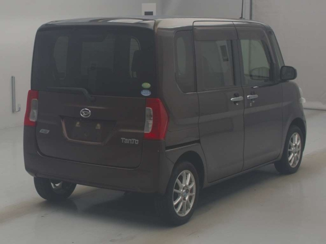 DAIHATSU TANTO 2014