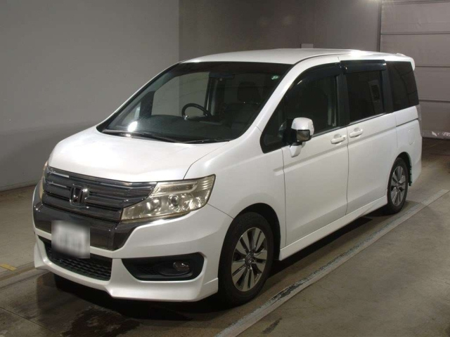 HONDA STEP WAGON 2013