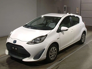 TOYOTA AQUA 2018