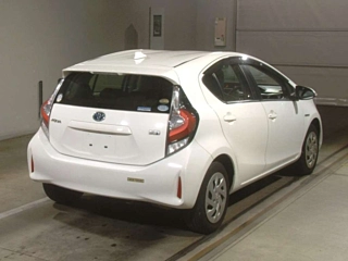 TOYOTA AQUA 2018