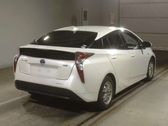 TOYOTA PRIUS 2017