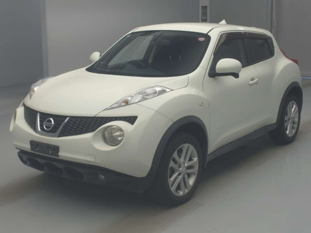 NISSAN JUKE 2011