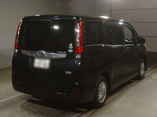 TOYOTA NOAH 2015