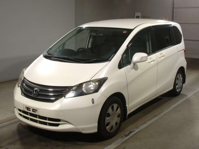 HONDA FREED 2010