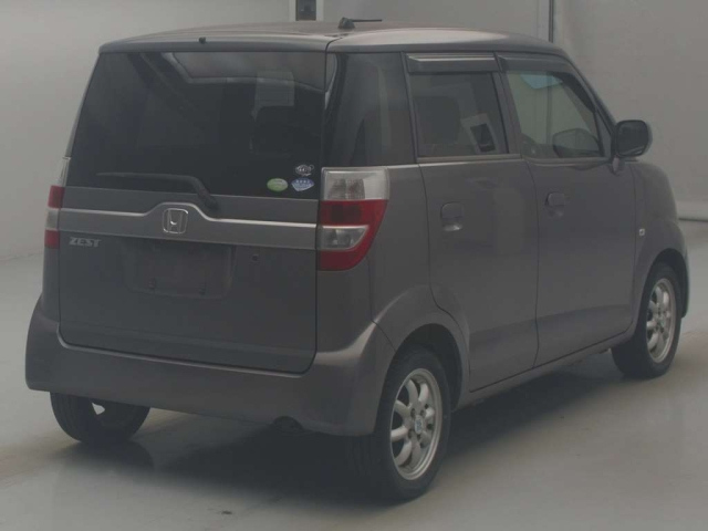 HONDA ZEST 2010