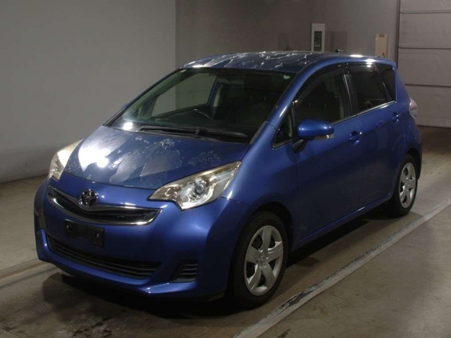 TOYOTA RACTIS 2014