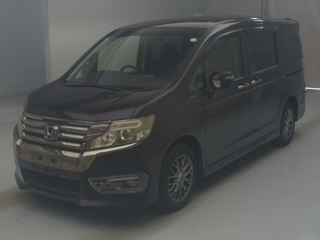 HONDA STEP WAGON 2013