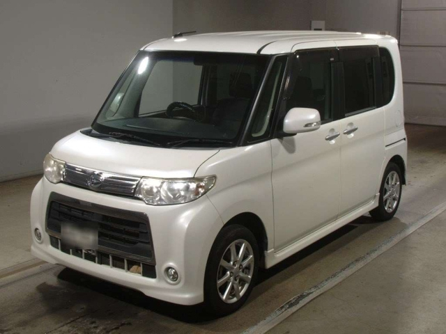 DAIHATSU TANTO 2013