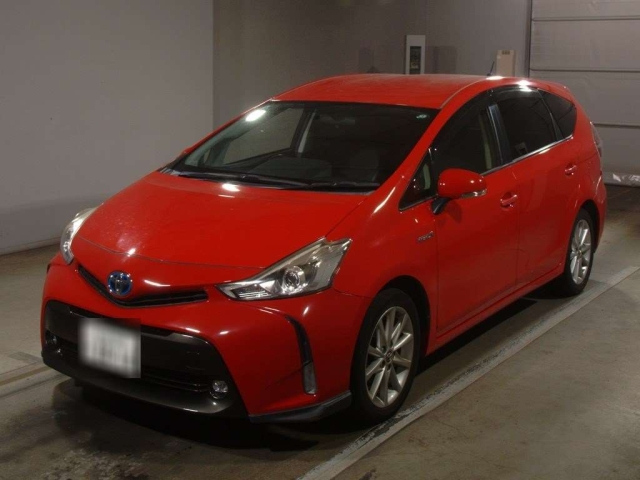 TOYOTA PRIUS ALPHA 2015