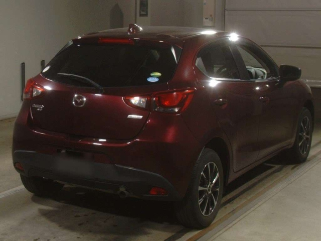 MAZDA DEMIO 2017