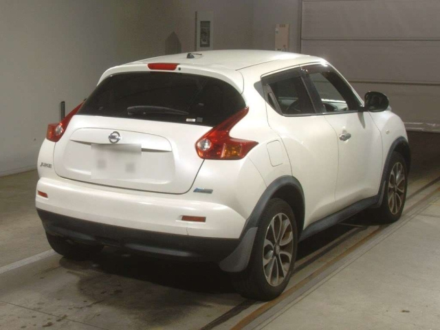 NISSAN JUKE 2012