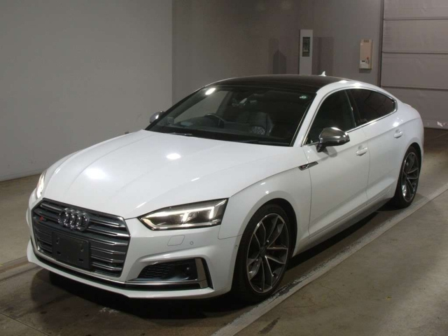 AUDI S5 2019