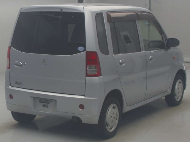 MITSUBISHI TOPPO 2012