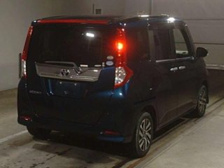 TOYOTA ROOMY 2018
