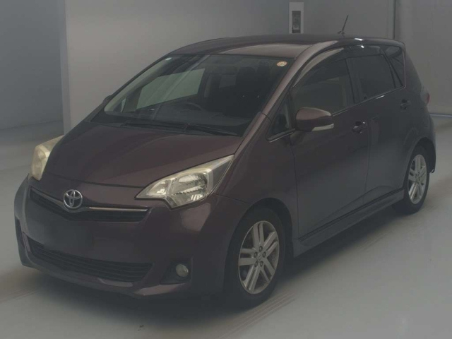 TOYOTA RACTIS 2011