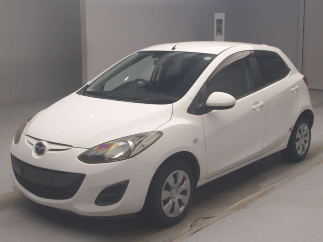 MAZDA DEMIO 2013