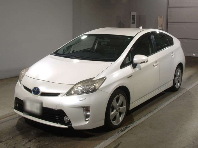 TOYOTA PRIUS 2013