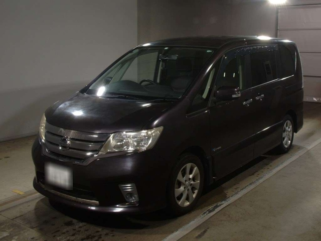 NISSAN SERENA 2013