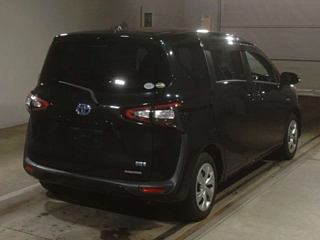 TOYOTA SIENTA 2016