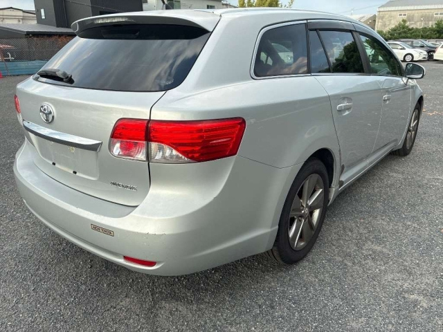 TOYOTA AVENSIS WAGON 2014