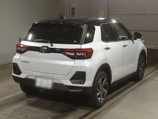 TOYOTA RAIZE 2025