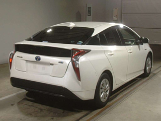 TOYOTA PRIUS 2016
