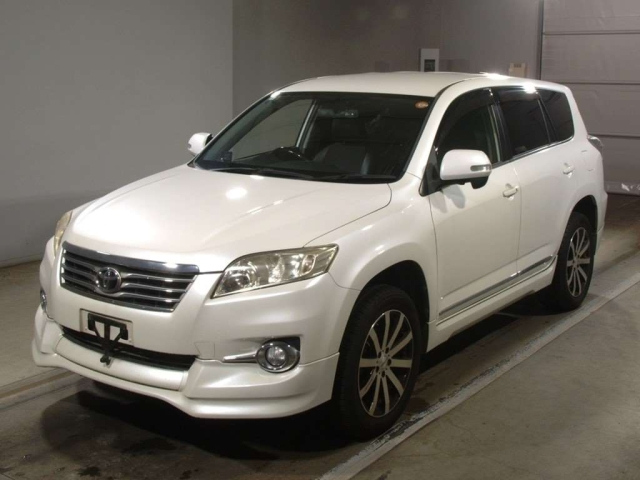 TOYOTA VANGUARD 2013