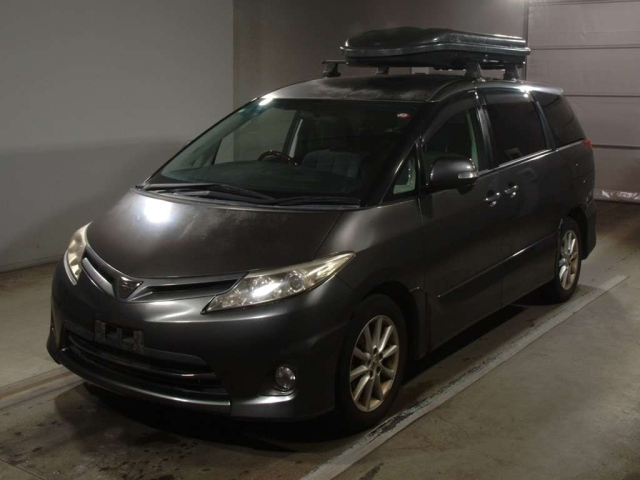 TOYOTA ESTIMA 2010