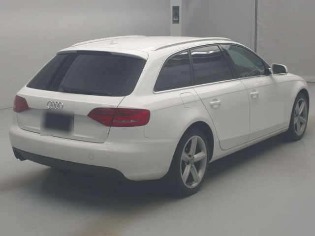 AUDI A4 2010