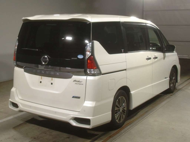 NISSAN SERENA 2017