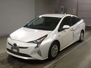 TOYOTA PRIUS 2018