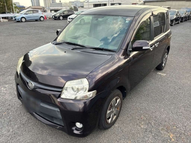 TOYOTA SIENTA 2014