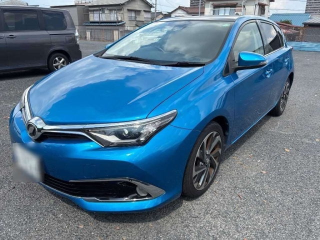 TOYOTA AURIS 2015