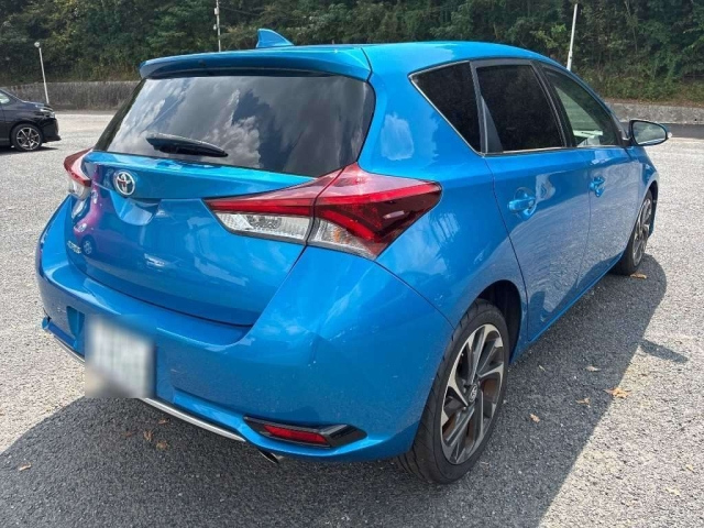 TOYOTA AURIS 2015
