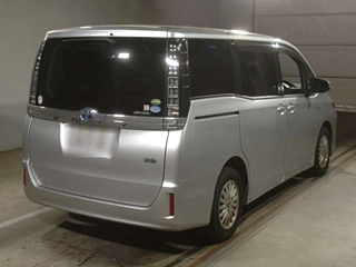 TOYOTA VOXY 2014