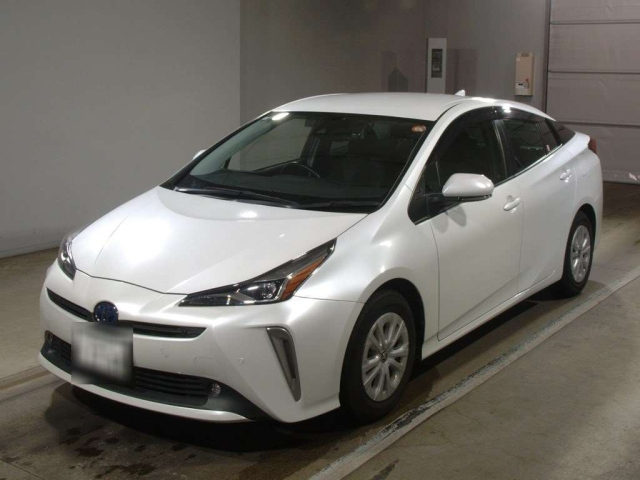 TOYOTA PRIUS 2021