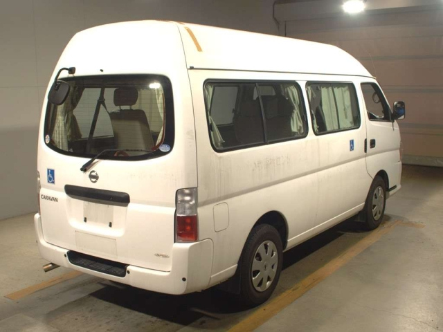 NISSAN CARAVAN BUS 2010