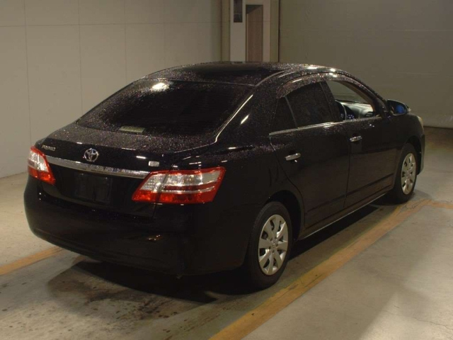 TOYOTA PREMIO 2014