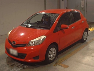TOYOTA VITZ 2013