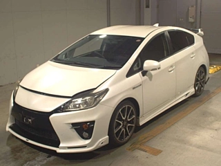 TOYOTA PRIUS 2014