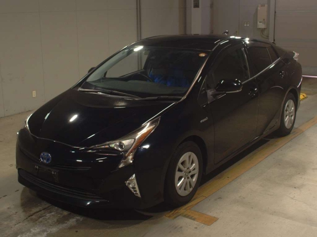 TOYOTA PRIUS 2016