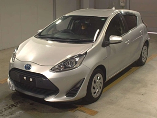 TOYOTA AQUA 2018