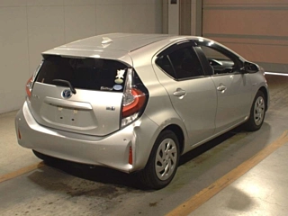 TOYOTA AQUA 2018