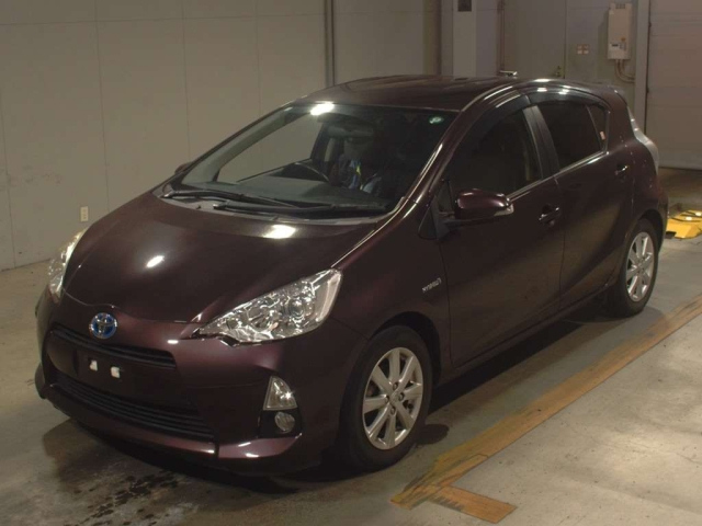 TOYOTA AQUA 2014