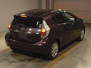 TOYOTA AQUA 2014